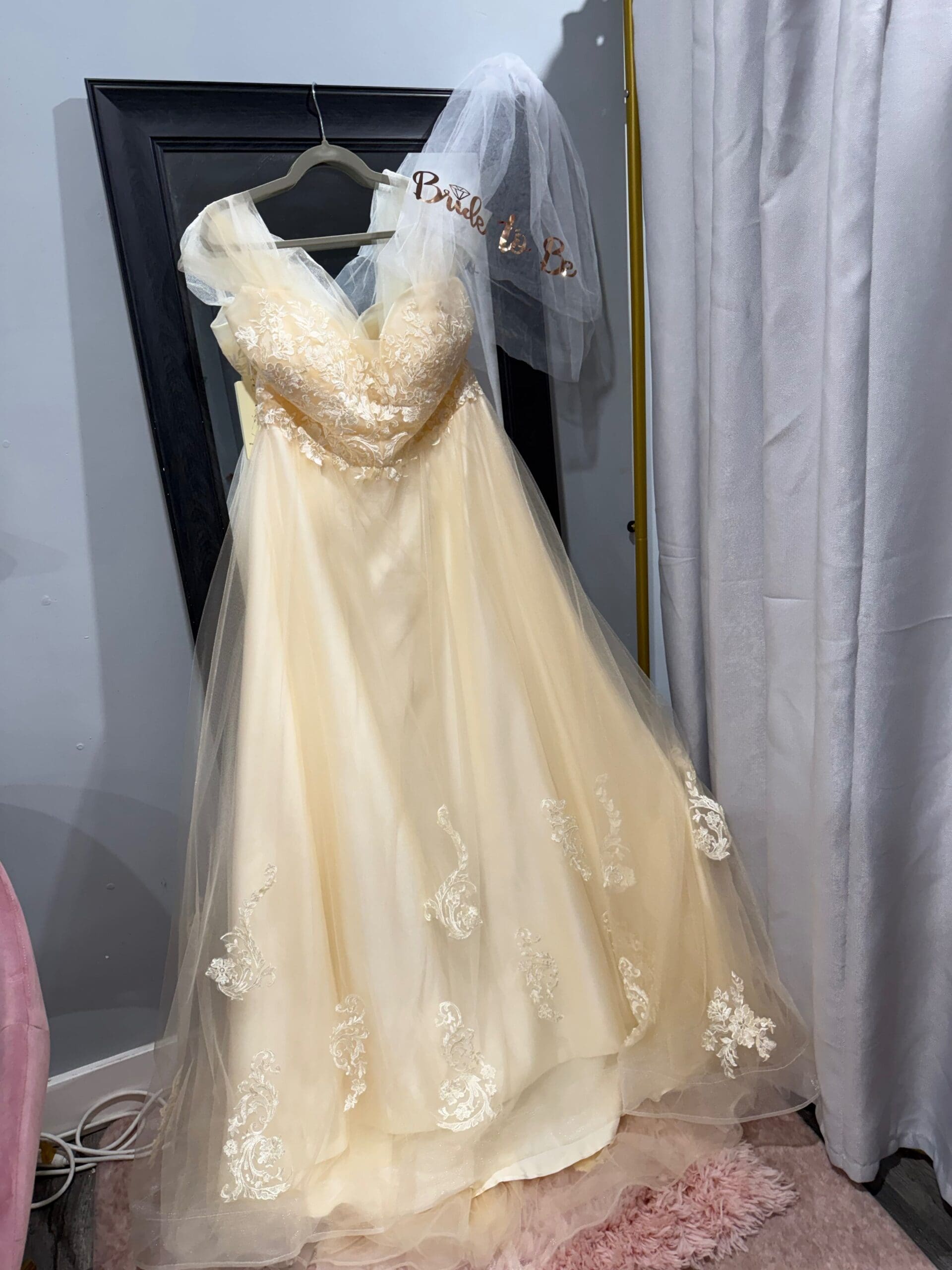 green emerald velvet dress Vintage Lace Open Back A-Line Beach Wedding Dresses, CW0180 US4 / Custom Color(leaving A note)
